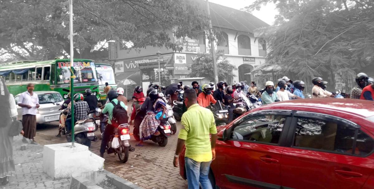 Traffic congestion at the RoRo Jetty entry.