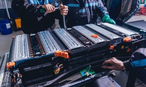 Lithium-ion can be repurposed through second-life applications to utilize their capacity. Photo by Shutterstock.